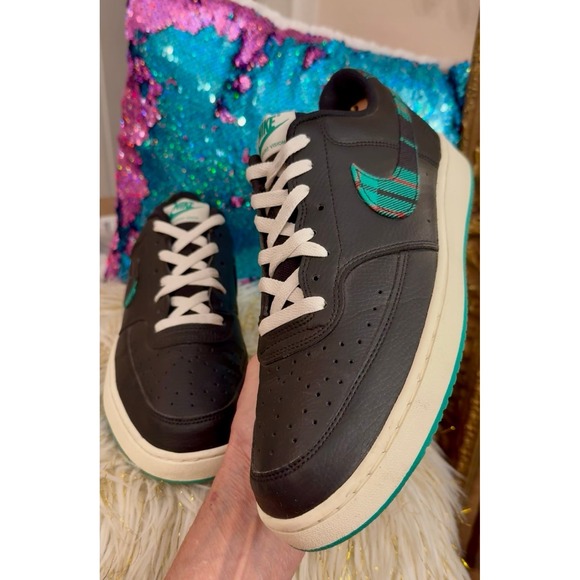 Nike Mens Court Vision Low FD0321-010 Black Green Sneakers Shoes Size 10.5 - Picture 4 of 12